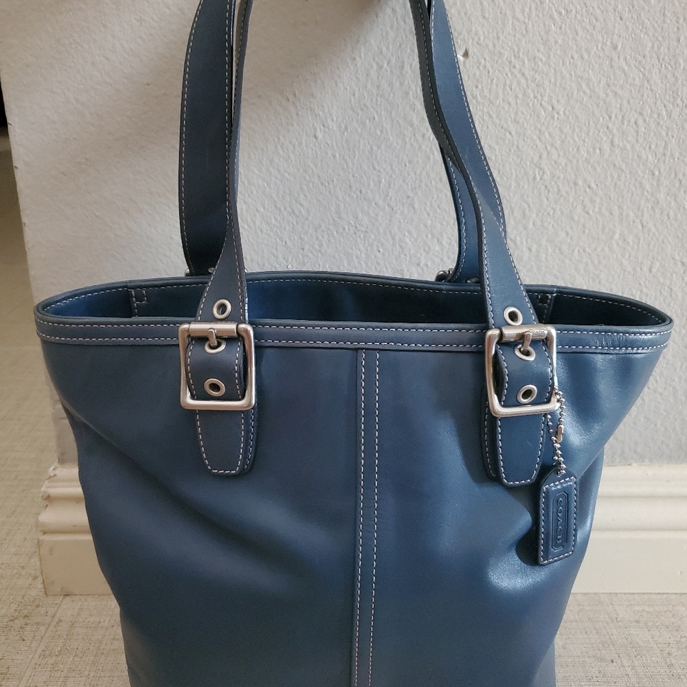 Coach Hampton Leather Tote